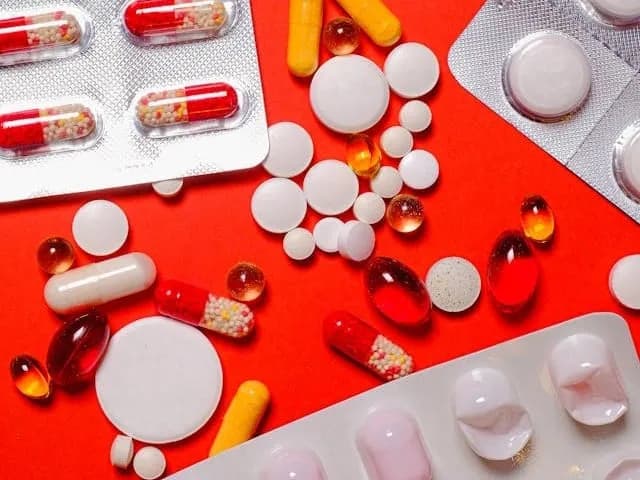 Jakie leki przeciwbólowe przy karmieniu piersią są naprawdę bezpieczne?